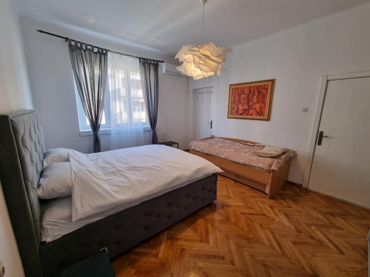 Right In The Heart Of Podgorica! Apartment Exterior photo